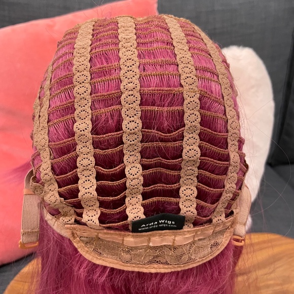 Wig ARDA WIGS Inigo Classic Wig in WINE Colour - Picture 11 of 13